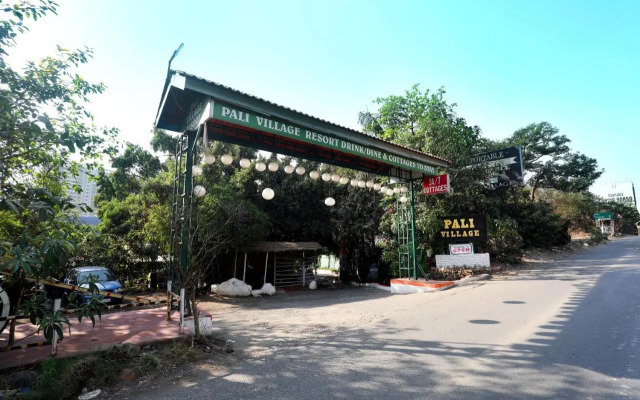 OYO 24335 Pali Village Resort