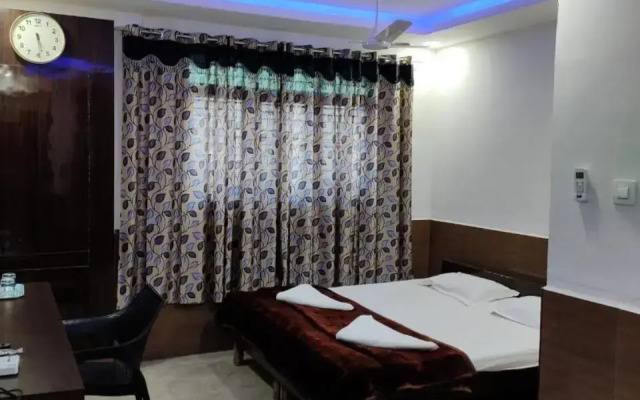 Hotel Sugam Karaikudi