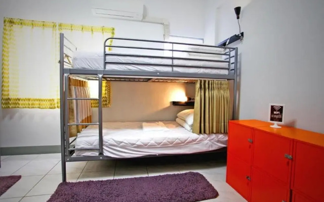 Navel Orange Hostel