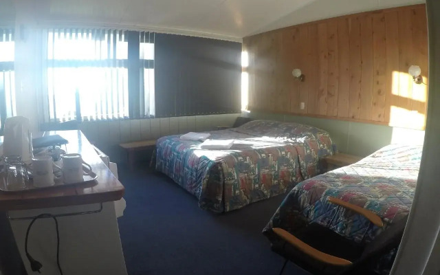 Hicks Bay Motel Lodge