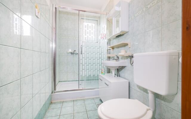 Nice Apartment Silvia 4 for 3 Persons