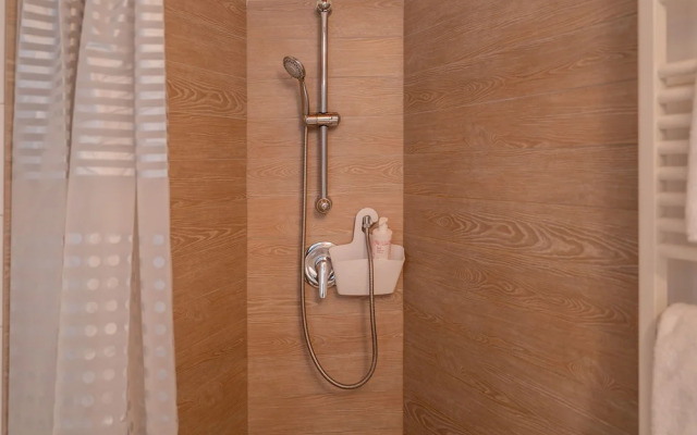 Viale Lecco 105 by Wonderful Italy