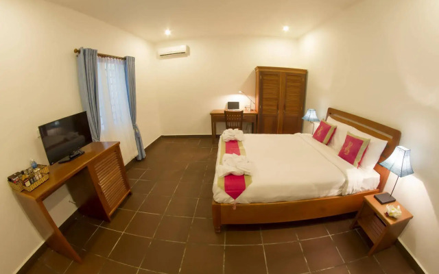The Blue Corner Boutique Hotel