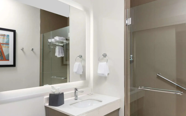 Hyatt House The Woodlands / Shenandoah