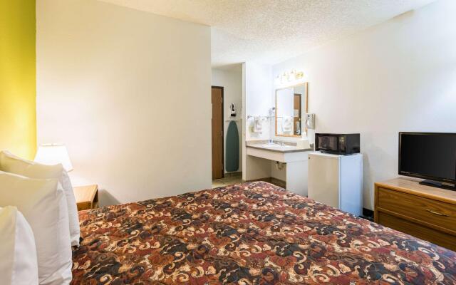 Super 8 by Wyndham Grand Island South