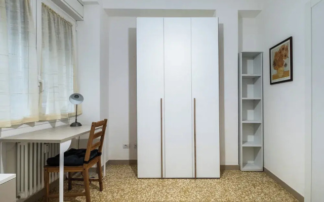 Piazza de' Calderini Apartment