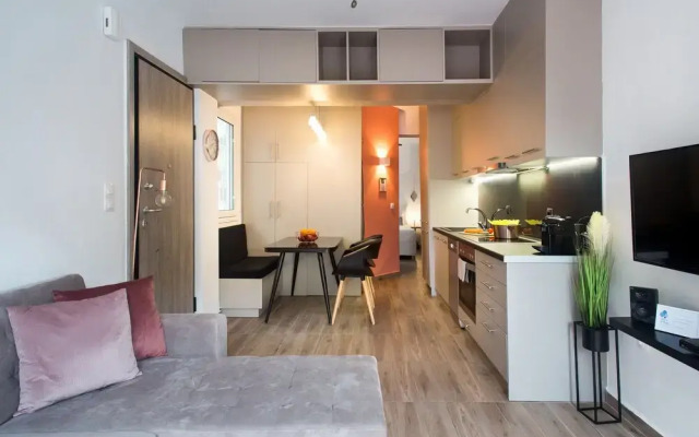 Mystique 2 BD Aparment by BluPine
