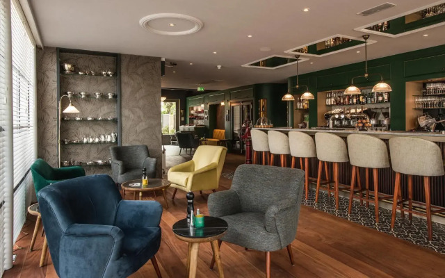 Restaurant, Hotel & Spa Savarin