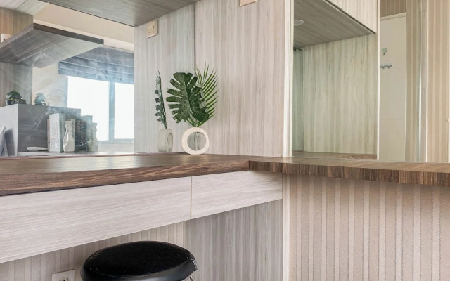 Best And Homey 2Br At Bassura City Apartment