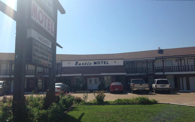 Rustic Motel Rolla