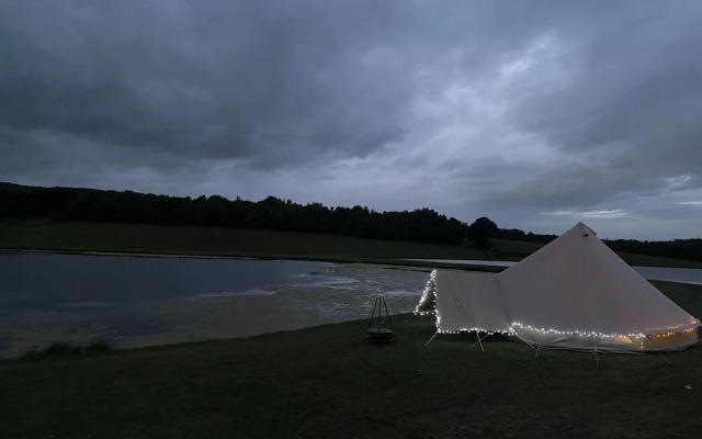 Anna-may Luxury Tent - Two Doubles