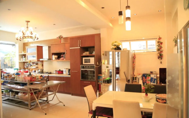 Hoai Huong Homestay