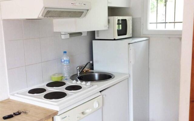 Maison Salavas, 3 Pièces, 6 Personnes - Fr-1-382-32