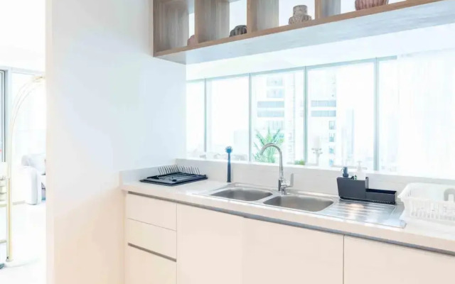 Regal 3BR Maid w Burj Khalifa View Balcony