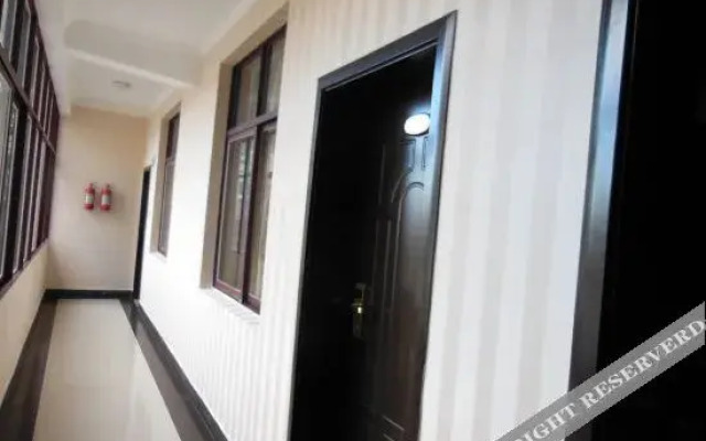 OYO DaLiYuLongTingHaiHotel