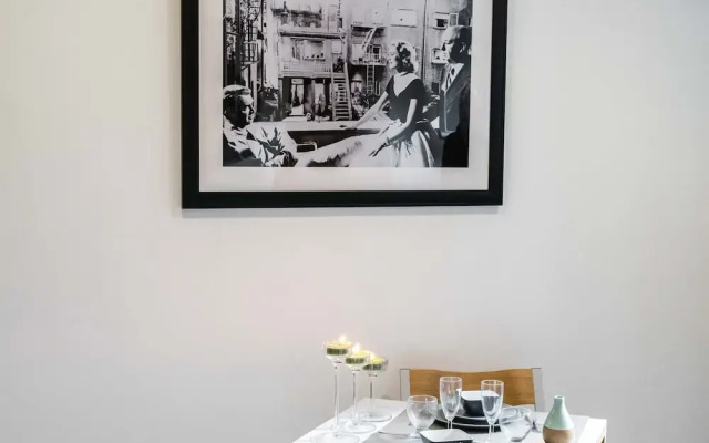 La Cle des Expos "In Paris"