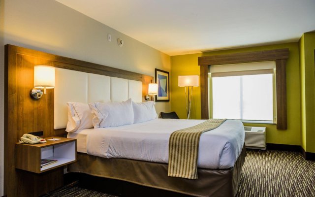 Holiday Inn Express & Suites Jamestown, an IHG Hotel