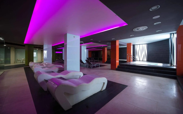 Hotel HD Beach Resort & SPA