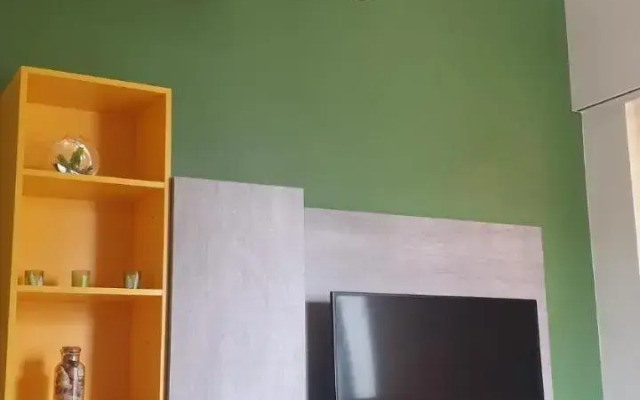 Snc1018 Modern Boutique Apartment