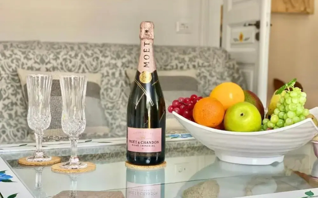 Athenas - Neoclassic Harbour View