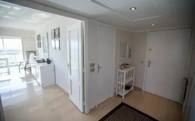 Central Park Apartment by Connexion