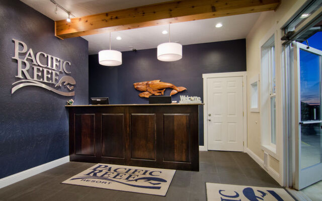 Pacific Reef Hotel & Light Show