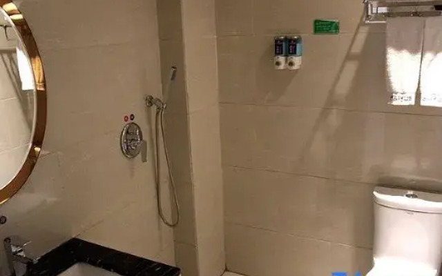 Baiyue Holiday Inn