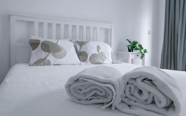 Travel & Live Alegria 248