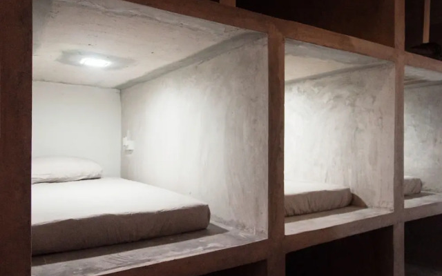 Bed Max Hostel