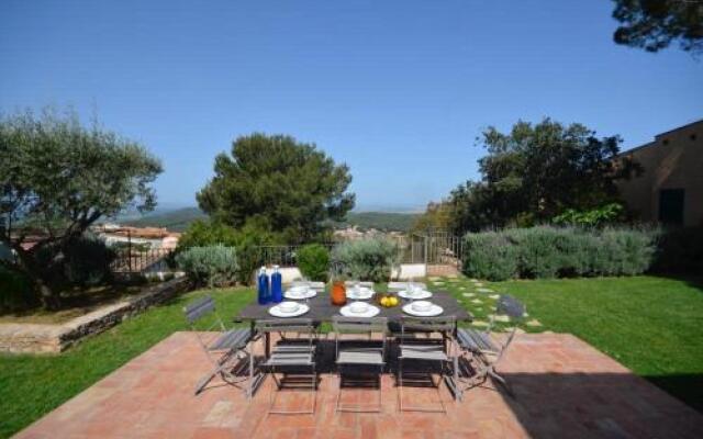 Ref 119. Casa Blanca