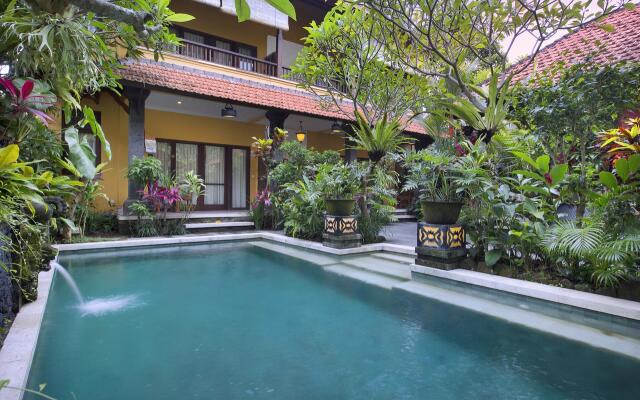 Mawa House by Pramana Villas