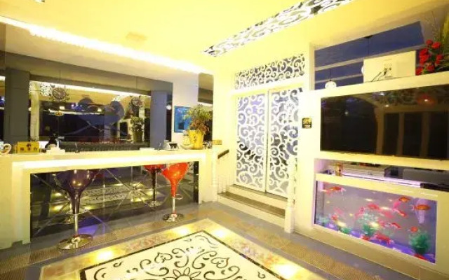 Aichao Qingqing Love Theme Inn