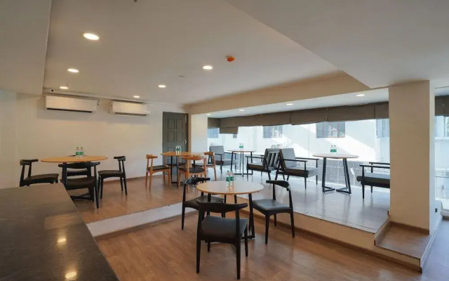 Octave Uptown Suites