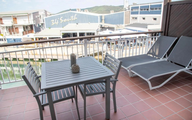 Waterfront - 19 Quay West