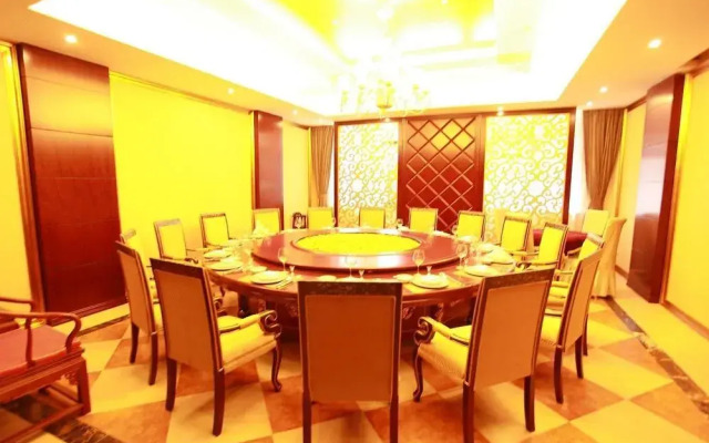 Huamao Hotel