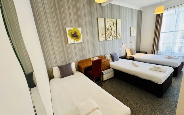 Carlton Courth Hotel Eastbourne