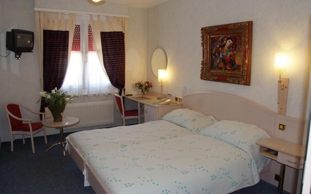 Hotel Regina – Guest Rooms – Lausanne