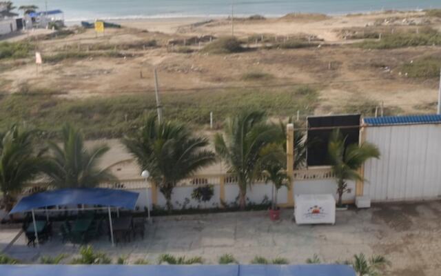 Hostal Palmeras Playa Milina