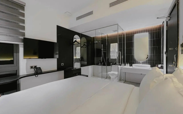 Tropical, Center District 1, HCMC