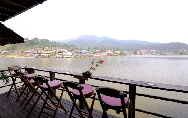 Lee Wine Ruk Thai Resort