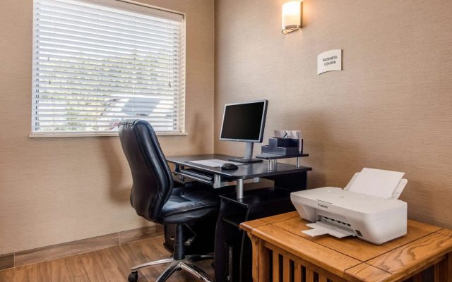 Quality Inn & Suites New Castle