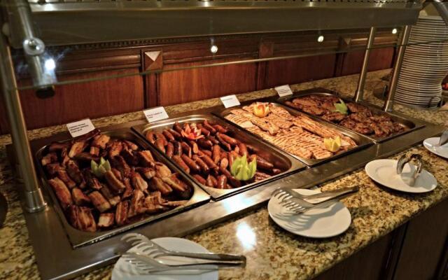 Апартамент Мая 220 СПА Хотел Свети Спас