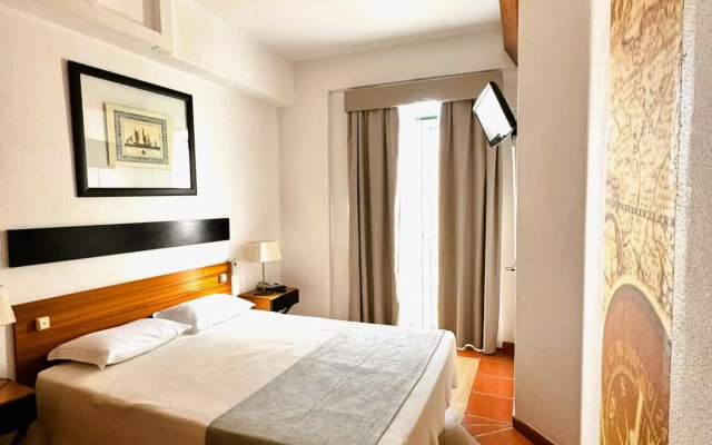 Lagosmar Hotel
