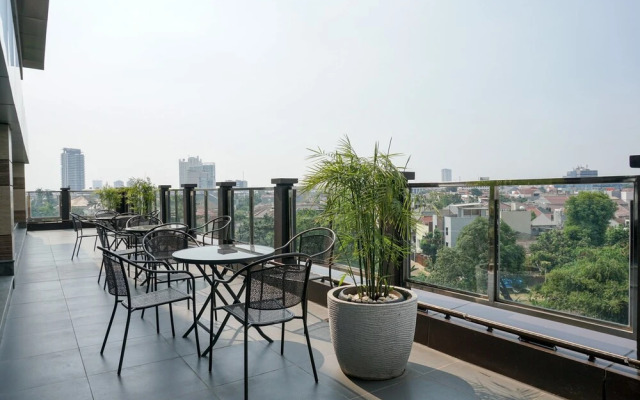 2Br Spacious Loft Apartment At Maqna Residence