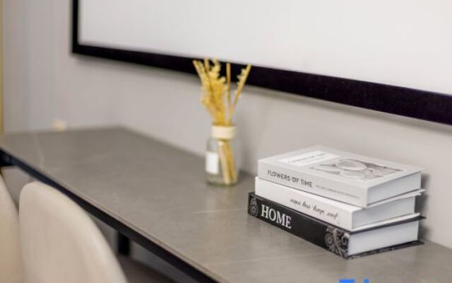 Guangzhou Xiyu Apartment (Zhujiang New Town Subway Station Branch)