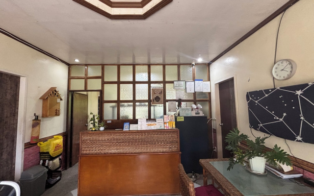 Shat'S Guesthouse Siargao Near Beach