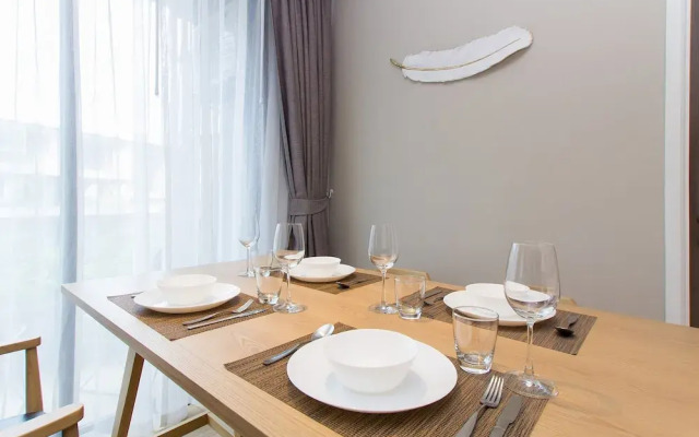 Apartment Near Bangtao Beach 2bdr 2bth