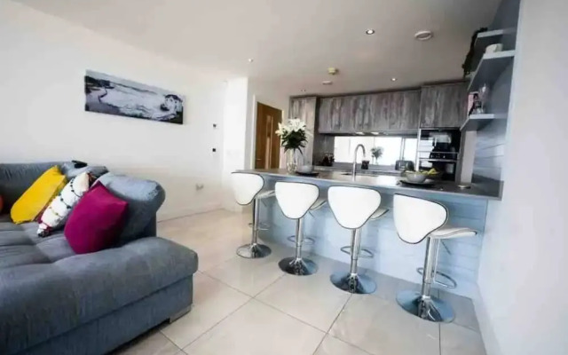 No2 Sandy Bay , Luxury Beachfront Apartment