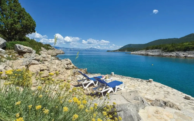 Amazing Home in Zastrazisce With Wifi and 2 Bedrooms