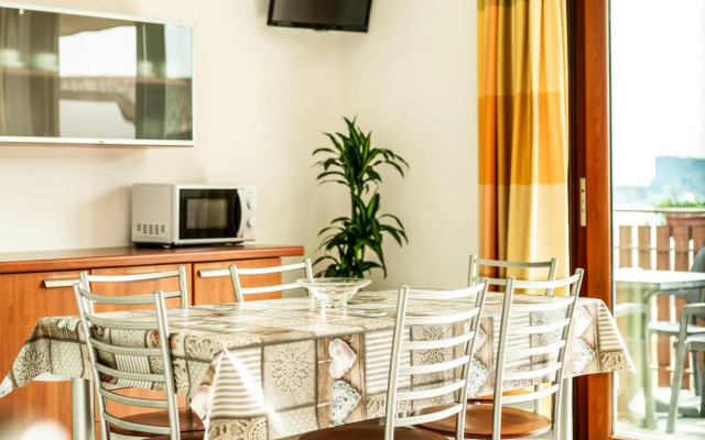 Apartment in Manerba with barbecue